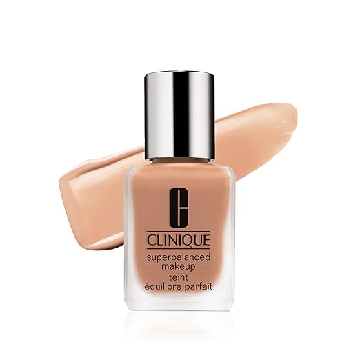 AF Porcelain Beige CN 62 - moderately fair, cool-neutral undertones
