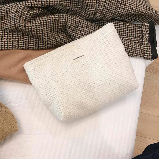 07White Weaving